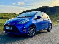 Used Toyota Yaris 2017 Blue Hatchback