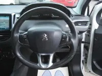 Used Peugeot 208 Style 82 HP (60 kW) 2015 White Hatchback