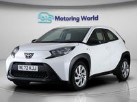 Used Toyota Aygo X PURE 72 HP (52 kW) 2022 White SUV
