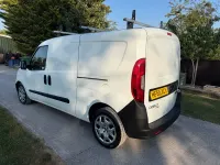 Used Fiat Doblò 105 HP (77 kW) 2015 White MPV
