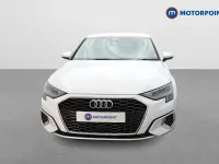 Second-hand Audi A3 Sport 150 CP (110 kW) 2023 Alb Berlinǎ
