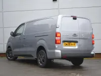 Novo Vauxhall Vivaro S 120 HP (88 kW) 2025 Cinzento Monovolume