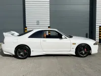 Used Nissan Skyline 1995 White Coupe