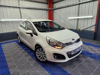 Used Kia Rio 2013 White Hatchback