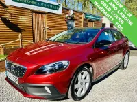 Käytetty Volvo V40 115 HP (84 kW) 2013 Punainen Viistoperä