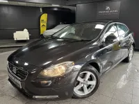 Used Volvo V40 115 HP (84 kW) 2013 Black Hatchback