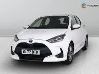 Second-hand Toyota Yaris Hybrid 116 CP (85 kW) 2023 Alb Hatchback