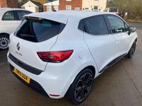 Used Renault Clio IV Iconic 90 HP (66 kW) 2019 White Hatchback