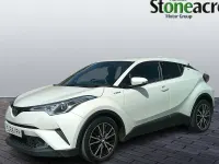 Used Toyota C-HR 122 HP (89 kW) 2017 White SUV