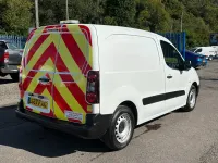 Used Citroën Berlingo 100 HP (73 kW) 2017 White MPV