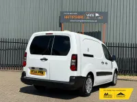 Used Citroën Berlingo 90 HP (66 kW) 2014 White MPV
