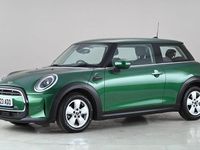 Usado Mini Cooper Classic 136 HP (100 kW) 2022 Verde Citadino