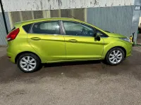Second-hand Ford Fiesta Zetec 2010 Verde Hatchback