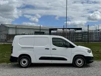 Used Vauxhall Combo Edition 100 HP (73 kW) 2019 White MPV