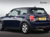 Used Mini Cooper Hatch 134 HP (98 kW) 2018 Blue Hatchback