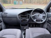 Used Kia Carens 144 HP (105 kW) 2007 Blue MPV