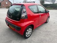 Used Citroën C1 VTR Sport 68 HP (50 kW) 2011 Red Hatchback