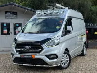 Begagnad Ford Transit Custom Limited 130 HK (95 kW) 2022 Silver Van