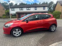 Used Renault Clio Play 75 HP (55 kW) 2016 Red Hatchback