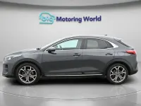 Usado Kia XCeed 138 HP (101 kW) 2020 Cinzento SUV