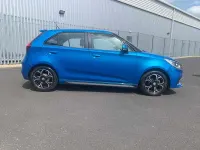 Begagnad MG MG3 Exclusive 106 HK (77 kW) 2023 Blå Halvkombi