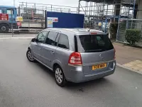 Gebraucht Vauxhall Zafira Design Edition 115 PS (84 kW) 2010 Silber Van / Kleinbus