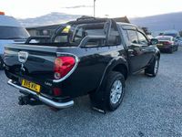 Used Mitsubishi L200 176 HP (129 kW) 2015 Black Pickup