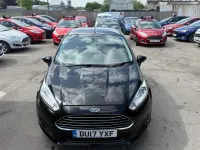 Usado Ford Fiesta Titanium 100 CV (73 kW) 2017 Negro Utilitario