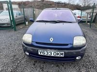 Used Renault Clio II 1999 Blue Hatchback