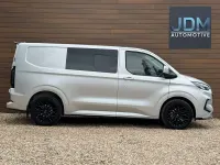 Usado Ford Transit Custom Limited 136 CV (100 kW) 2024 Plateado Van