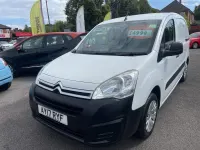 Used Citroën Berlingo 75 HP (55 kW) 2017 White MPV