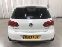 Używany VW Golf VII SE 122 KM (89 kW) 2013 Biały Hatchback