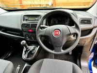 Używany Fiat Doblò Pop 95 KM (69 kW) 2018 Niebieski Minivan