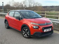 Used Citroën C3 Feel 80 HP (58 kW) 2017 Orange Hatchback
