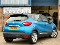 Used Renault Captur Dynamique 90 HP (66 kW) 2015 Blue SUV
