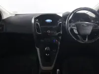 Used Ford Focus Zetec 125 HP (91 kW) 2017 Grey Hatchback