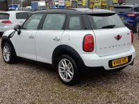 Used Mini Cooper 122 HP (89 kW) 2016 White Hatchback