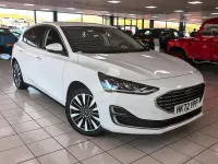Used Ford Focus Titanium 125 HP (91 kW) 2023 White Hatchback