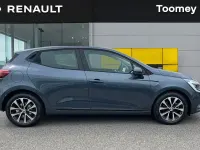 Used Renault Clio V Iconic 140 HP (102 kW) 2022 Grey  Hatchback