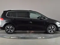 Używany VW Touran SEL 150 KM (110 kW) 2022 Czarny Minivan