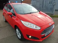 Used Ford Fiesta Zetec 75 HP (55 kW) 2014 Red Hatchback