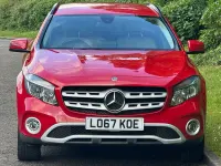 Käytetty Mercedes GLA200 SE 156 HP (114 kW) 2017 Punainen Katumaasturi