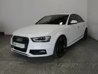 Usado Audi A4 Black Edition 150 HP (110 kW) 2014 Branco Sedan
