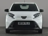 Usado Toyota Aygo X PURE 72 HP (52 kW) 2024 Branco SUV