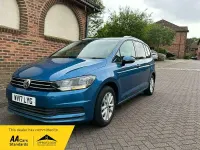 Begagnad VW Touran Family 110 HK (80 kW) 2017 Blå Minibuss