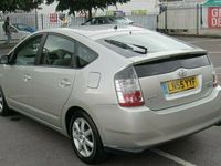 Used Toyota Prius 76 HP (55 kW) 2005 Hatchback