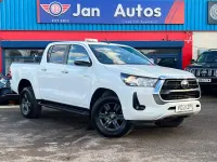 Gebraucht Toyota HiLux 150 PS (110 kW) 2021 Weiß Pickup