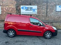 Used Citroën Berlingo 75 HP (55 kW) 2018 Red MPV