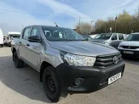 Używany Toyota HiLux Active 150 KM (110 kW) 2020 Srebrny Pickup