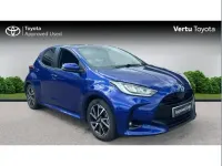 Used Toyota Yaris Hybrid Design 113 HP (83 kW) 2022 Blue Hatchback